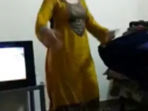 Mrs bokep model supe ...